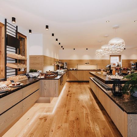 Almgut - Mountain Wellness Hotel Sankt Margarethen im Lungau Dış mekan fotoğraf