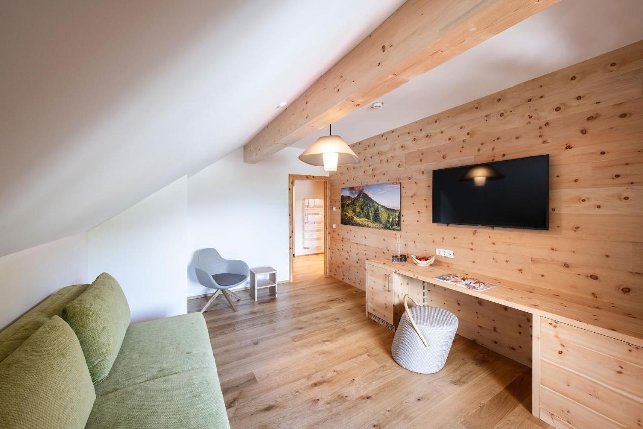 Almgut - Mountain Wellness Hotel Sankt Margarethen im Lungau Dış mekan fotoğraf