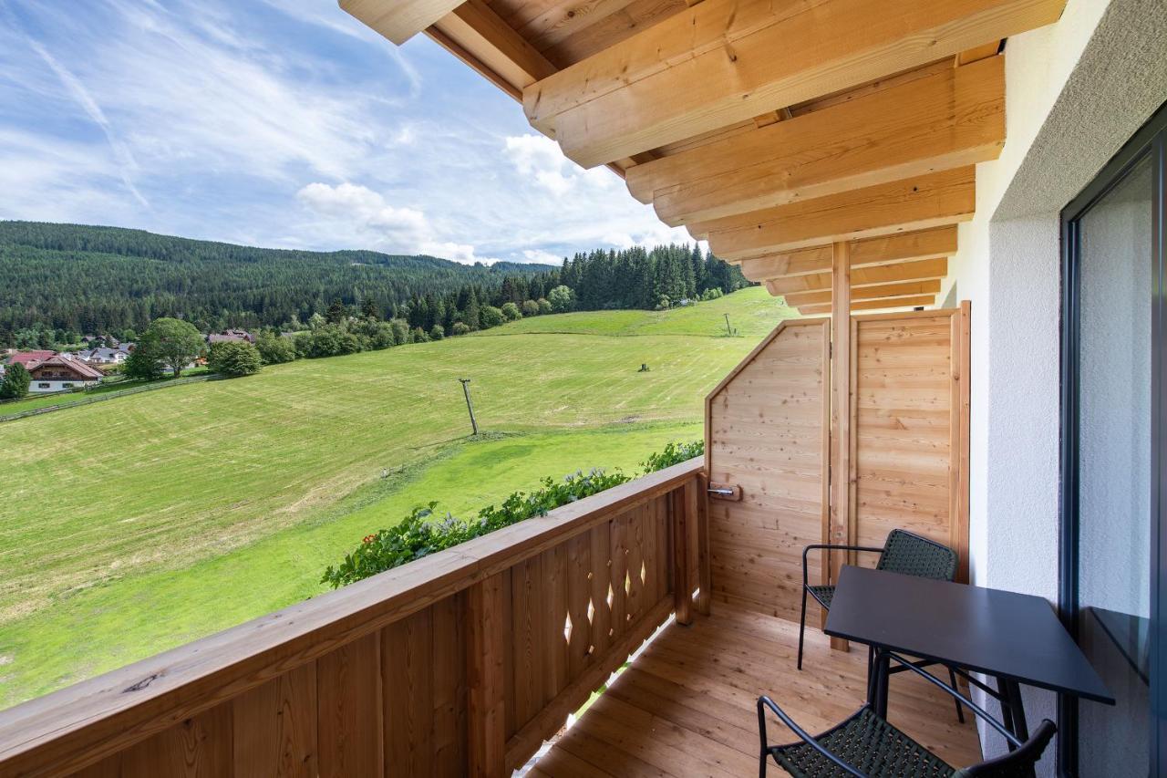 Almgut - Mountain Wellness Hotel Sankt Margarethen im Lungau Dış mekan fotoğraf