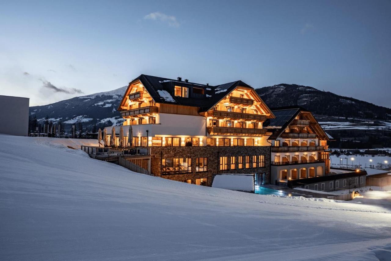 Almgut - Mountain Wellness Hotel Sankt Margarethen im Lungau Dış mekan fotoğraf