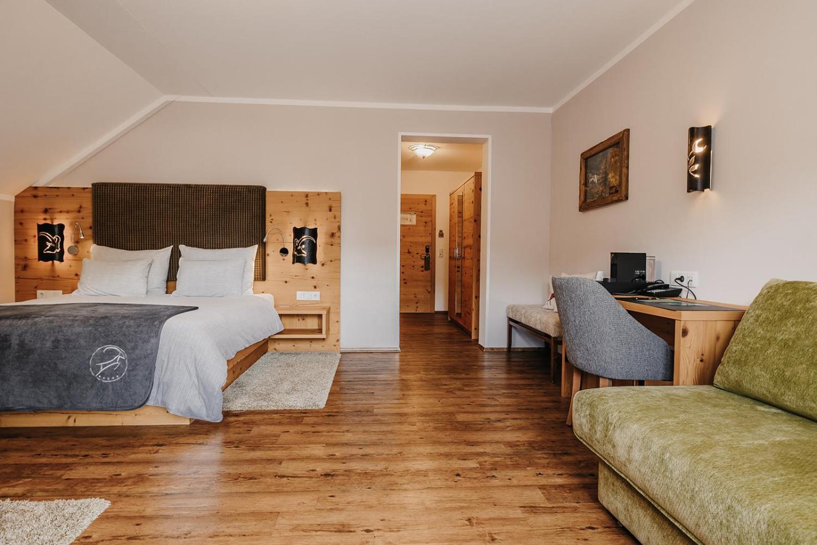 Almgut - Mountain Wellness Hotel Sankt Margarethen im Lungau Dış mekan fotoğraf